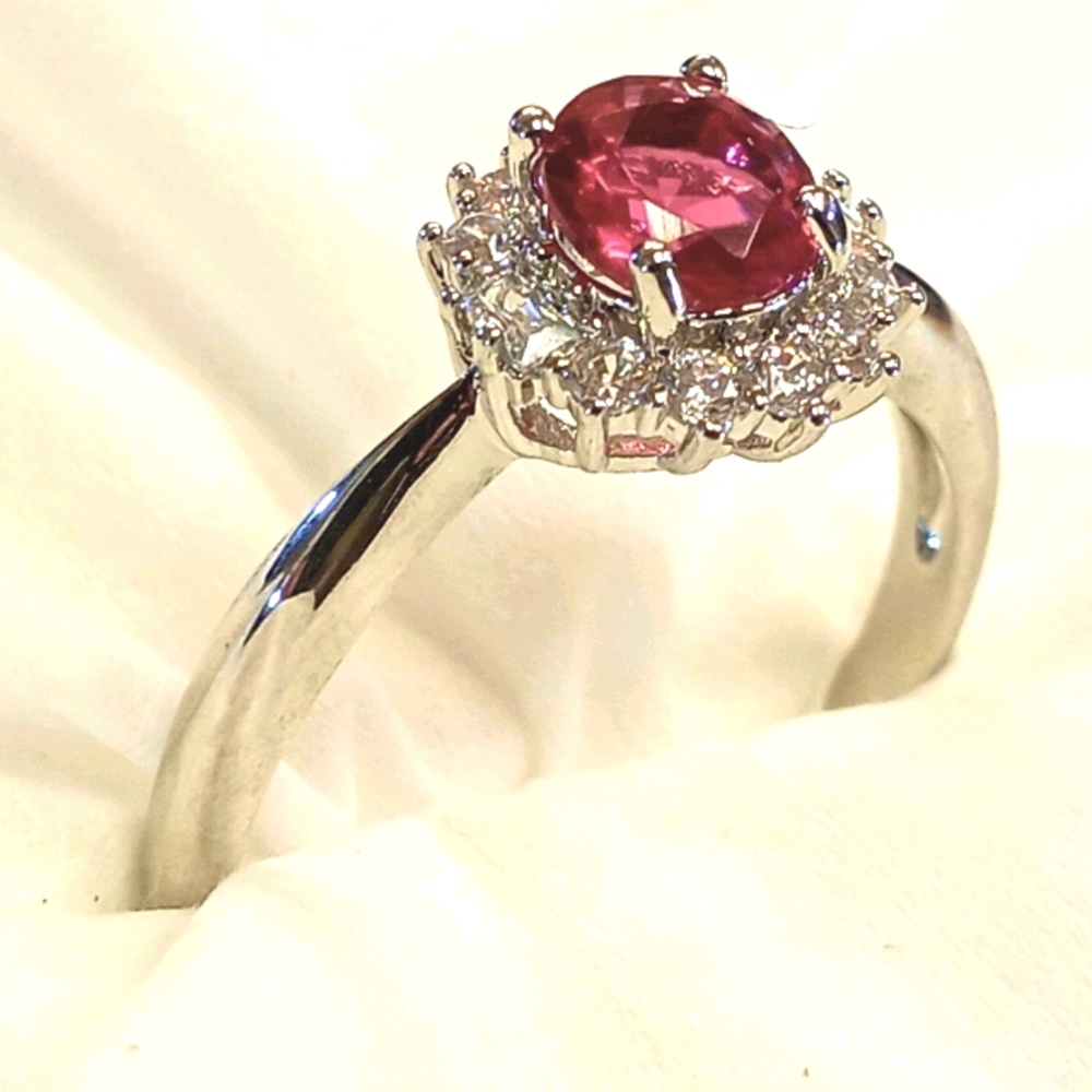 Raspberry Ruby, Brilliant Cut. - image 1